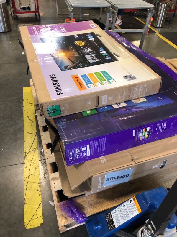 Photo 1 of ** NO REFUNDS ** Pallet of T.V's