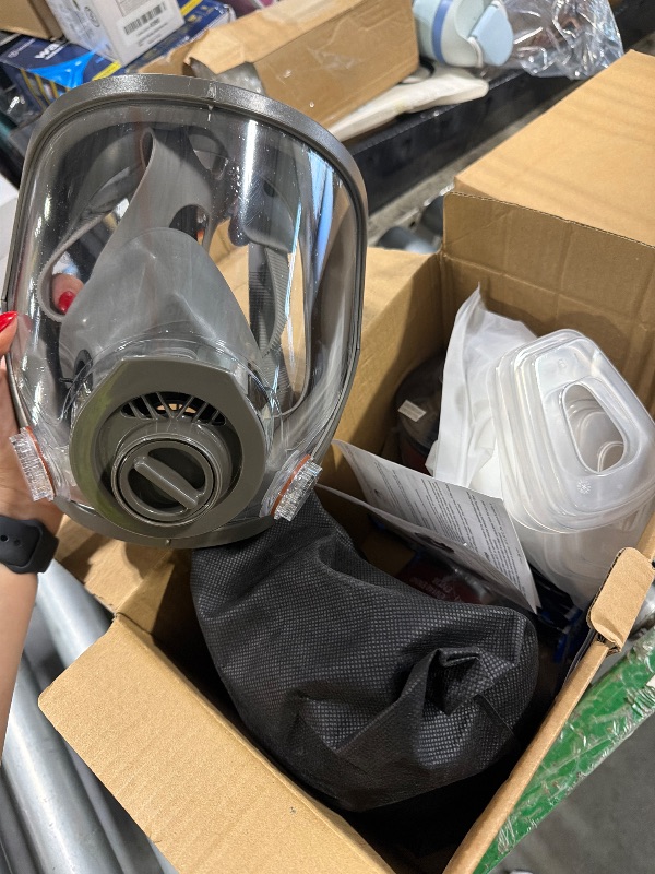 View 3 of ***SIMILAR ITEM 2PACK*** MOARON Reusable Half Facepiece, Half Facepiece with Goggle, Protection from Dust and Organic Vapors, for Painting, Sanding, Polishing, Spraying, Decorating