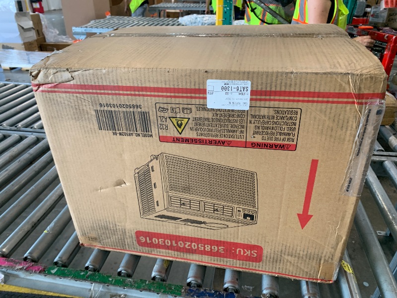 Photo 1 of ***UPDATED 6/14*** Electactic window air conditioner 8000 BTU
