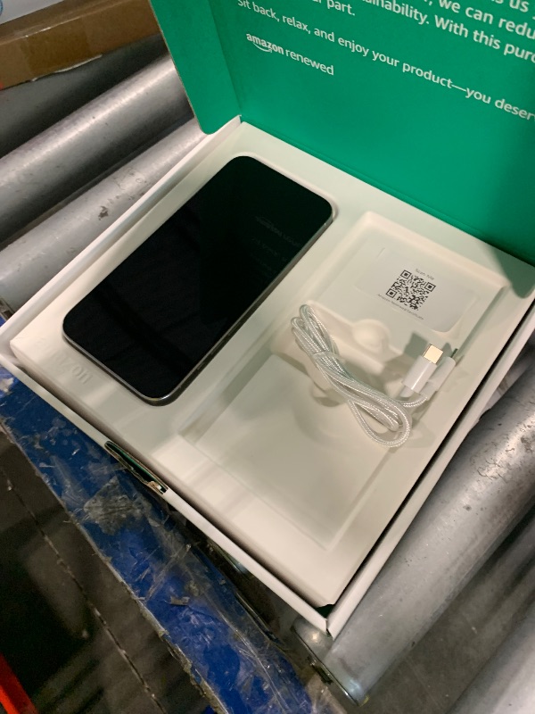 Photo 1 of **parts only not functional** Apple iPhone (Renewed Premium) 15 Pro Max, 1TB, White Titanium - Unlocked