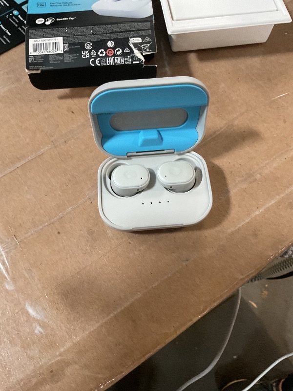Photo 1 of **RIGHT EARBUD IS DAMAGED** Skullcandy Grind True Wireless Earbuds - Light Grey/Blue