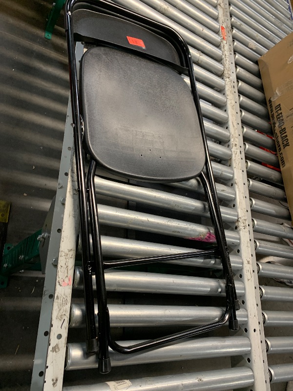Photo 1 of ****ONLY ONE CHAIR***
Sweetcrispy Foldable Chair