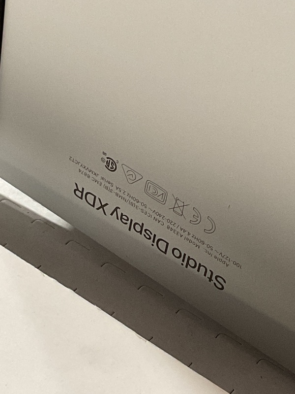 View 5 of ***DAMAGED SCREEN***(READ NOTES)
Apple Studio Display XDR 27-inch 5KspPB2LWPZW4