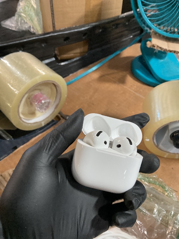 View 3 of *** ONLY ONE EAR BUD WORKS***
Apple Airpods 4 (Renewed)