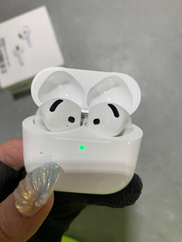 Photo 1 of Apple AirPods 4 Wireless Earbuds with ANC