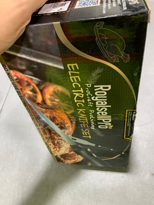 Photo 1 of Cordless Electric Knife