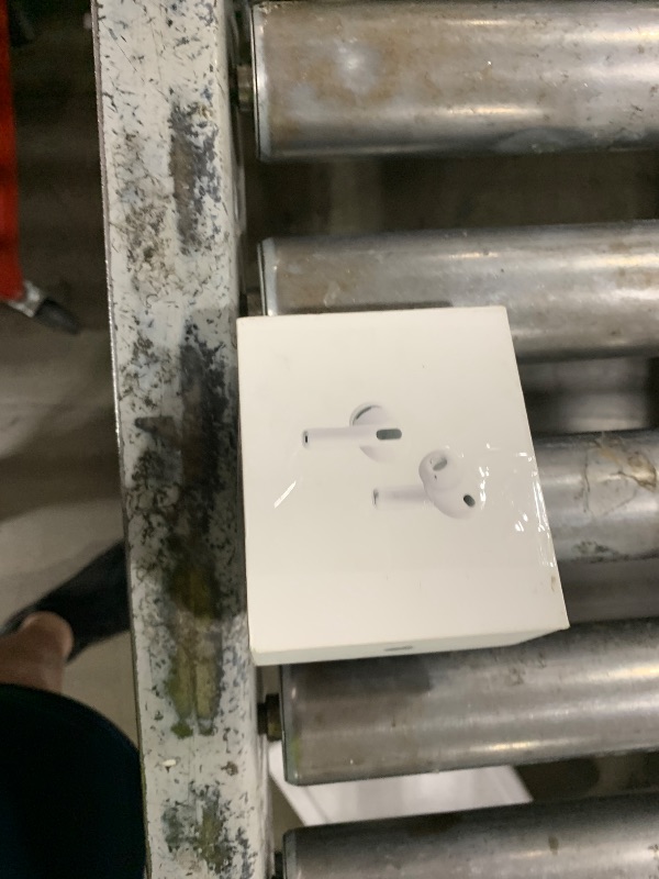 Photo 1 of Apple AirPods Pro 3 Wireless Earbuds