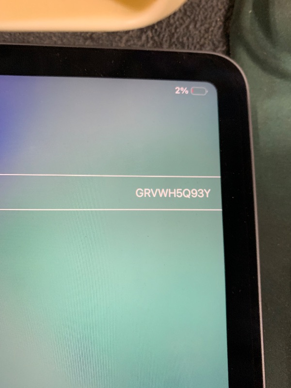 Photo 1 of Apple iPad Air (5th Gen) M1 Chip Tablet