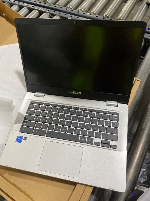 Photo 1 of Asus Chromebook C423NA, 14" HD Nano-Edge Display, Intel Processor N3350, 4GB DDR4, 64GB eMMC, Chrome OS