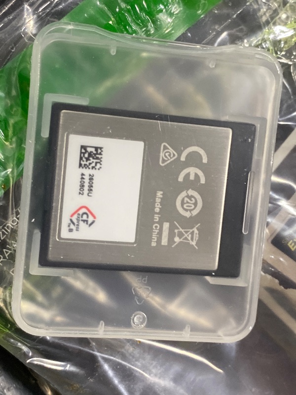 Photo 1 of SANDISK 512GB Extreme PRO CFexpress Card Type B - SDCFE-512G-GN4NN