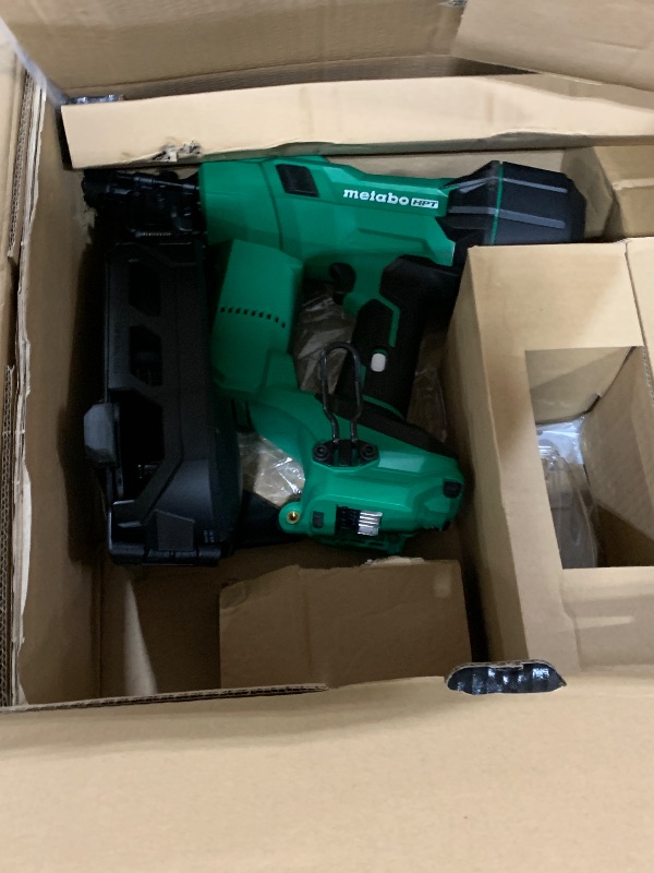 Photo 1 of Metabo HPT NV1845DA 18V Cordless Coil Roofing Nailer Kit