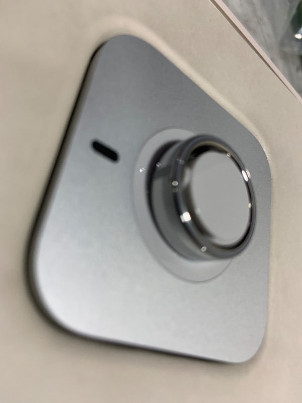 Photo 1 of OURA Ring 5 Smart Ring - Silver - Size 7