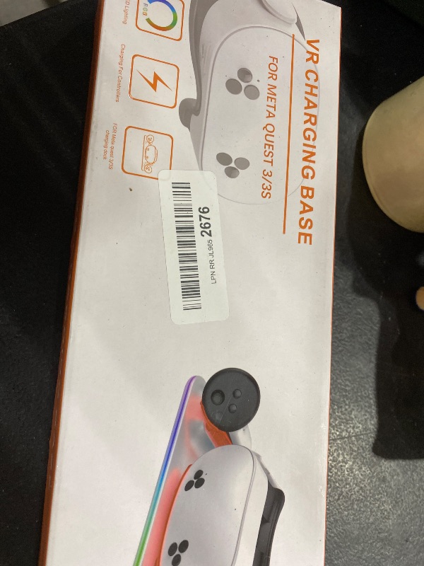 Photo 1 of Kinwin VR Charging Dock for Meta Quest 3S/3
