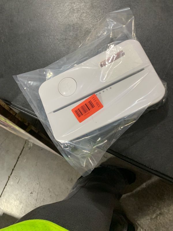 View 2 of locked---------------------------------------Rachio 3 Smart Sprinkler Controller (8 Zone)