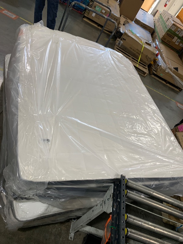 Photo 1 of Ayeawo 14 Inch Hybrid Queen Mattress