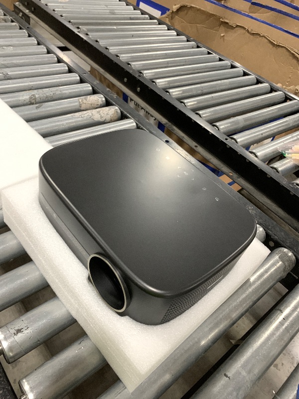 Photo 1 of Alvar Smart NetfIix Projector 4K Support, 2500 ANSI, 50W DoIby Audio