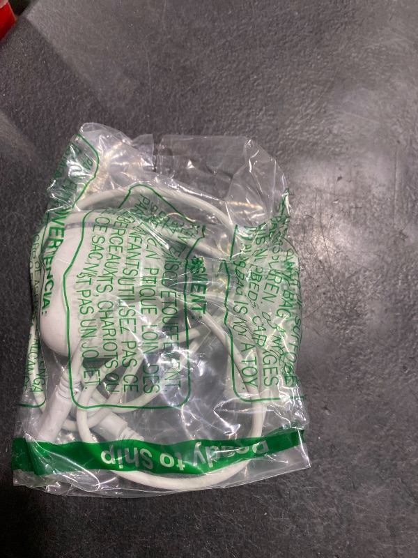 Photo 1 of Apple Airpods 4 (Renewed)