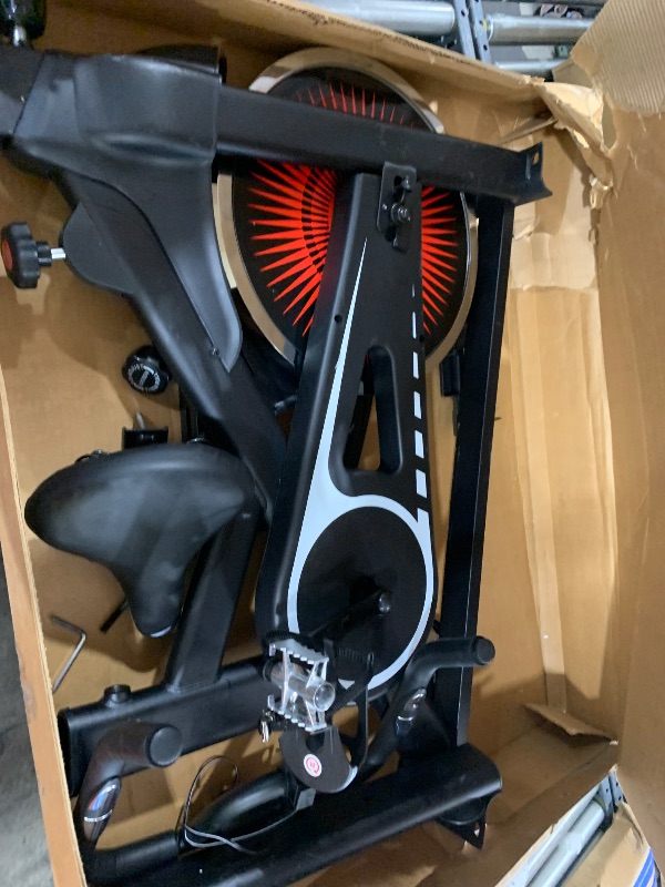 Photo 1 of MISSING HARDWARE********* MISC ELIPTICAL EXERCISE MACHINE UNKNOWN BRAND/MODEL