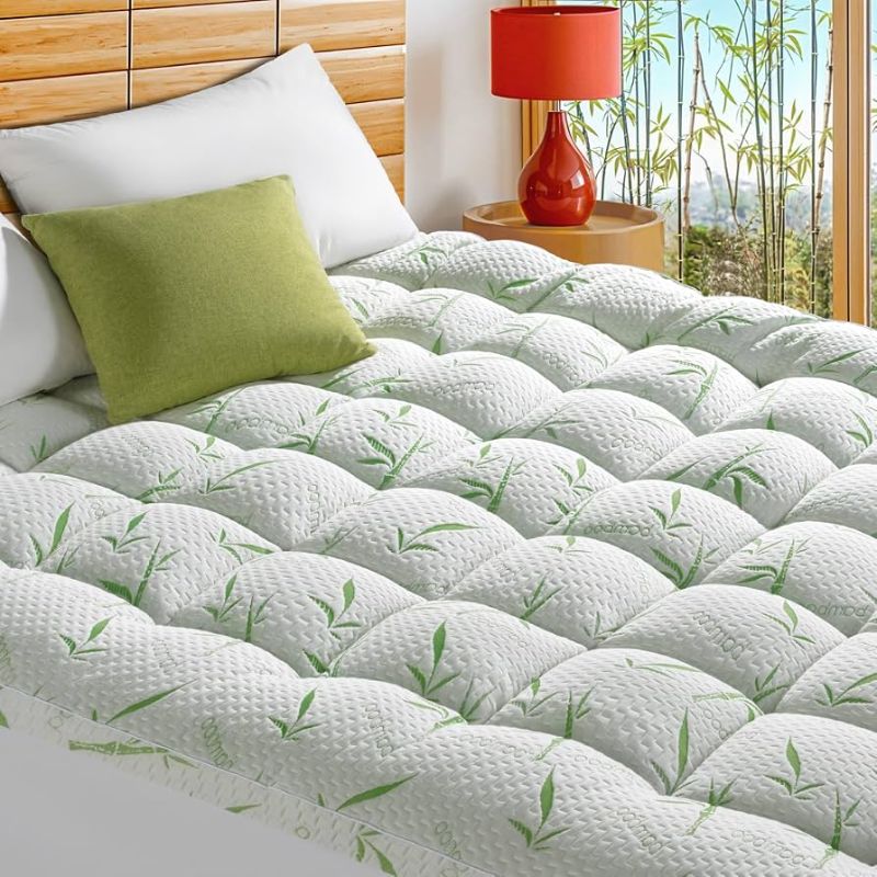 Photo 1 of LIANLAM Mattress Topper Queen Size - Green