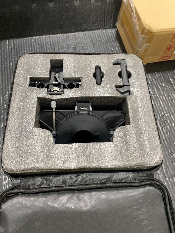 Photo 1 of SMALLRIG Teleprompter for iPad Tablet up to 11 inch, NOT for Smartphone, SmallGoGo APP Supports PDF Picture Word TXT, Must Work with 15mm LWS Baseplate for Mirrorless DSLR Camcorder - 3646