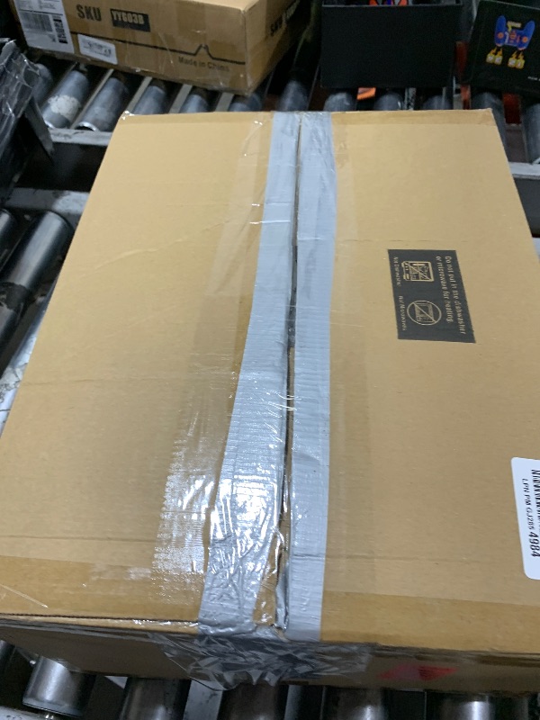 Photo 1 of BESTVIP 600PCS Clear Gold Plastic Plate Set (100 Guests), Plastic Plates for Party Wedding Birthday, Disposable Dinnerware Set of 200 Plates, 200 Forks, 100 Spoons, 100 Knives for Christmas