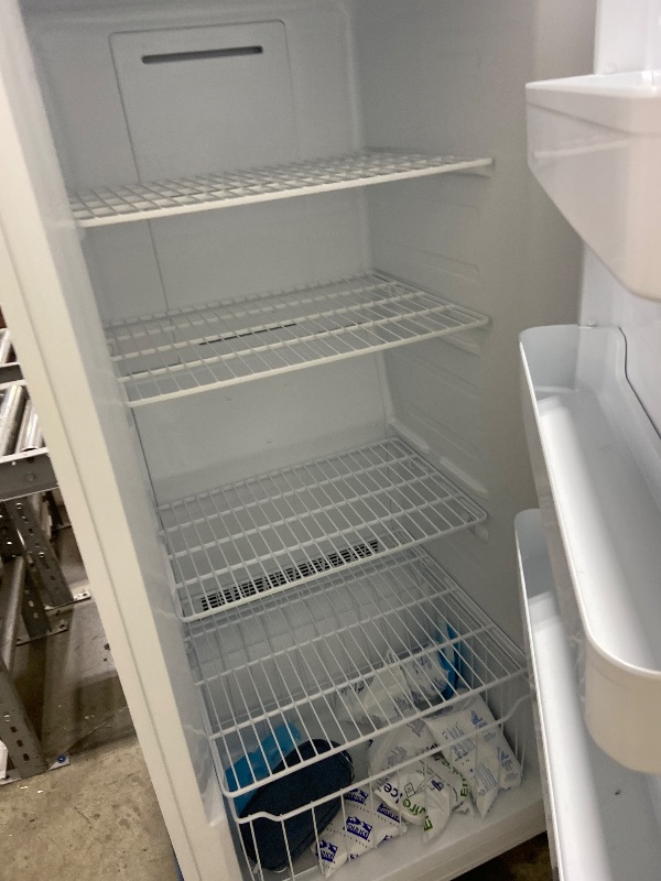 Photo 1 of "Kenmore Upright freezer - Convertible Refrigerator / Freezer, 4 Shelves, Garage Ready, Meat Storage, Auto Defrost, Congelador For Home, Apartment, Cottage, Basement, 14.0 Cubic Feet Capacity, White "