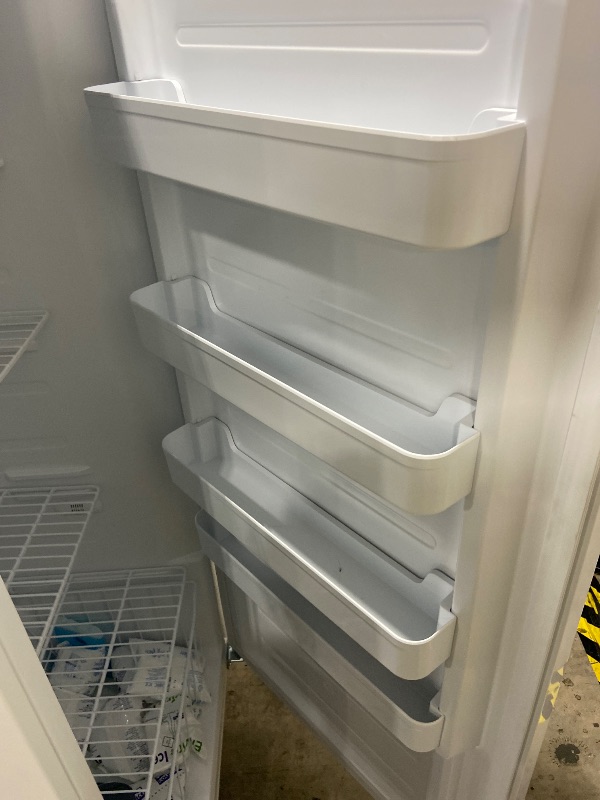 Photo 1 of "Kenmore Upright freezer - Convertible Refrigerator / Freezer, 4 Shelves, Garage Ready, Meat Storage, Auto Defrost, Congelador For Home, Apartment, Cottage, Basement, 14.0 Cubic Feet Capacity, White "