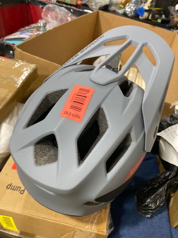 Photo 1 of Helmet fox racing
