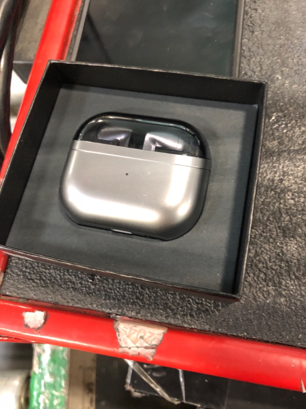 Photo 1 of *See Clerk Notes*Samsung Galaxy Buds 3 Pro AI True Wireless Bluetooth Earbuds, Noise Cancelling, Sound Optimization, Redesigned Comfort Fit, Silver [US Version, Amazon Exclusive, 2Yr Warranty]