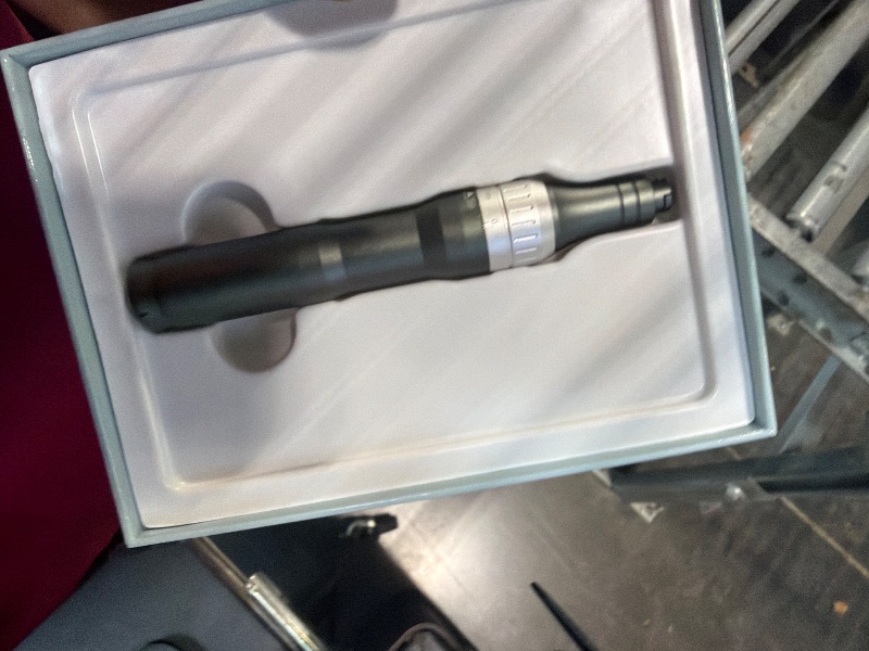 Photo 1 of 0.25mm Derma Roller Pen