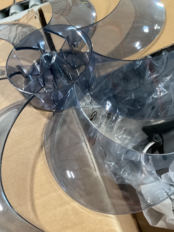 Photo 1 of ***MINIR DAMAGE ON FAN BLADE *** ZMISHIBO Ceiling Fan with Light and remote, 20'' Low Profile Ceiling Fans