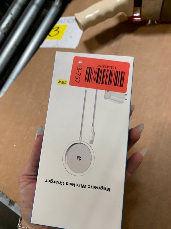 Photo 1 of [Apple MFi Certified]25W MagSafe Magnetic Fast Wireless Charger,6Foot Extra