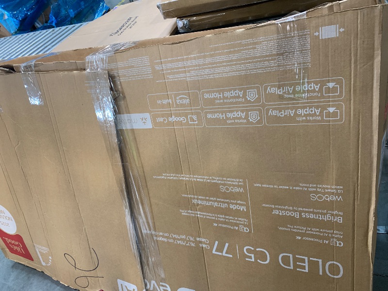 Photo 1 of ****SELL FOR PARTS******LG 77-Inch Class OLED evo AI 4K C5 Series Smart TV w/Dolby Atmos, Dolby Vision, HDR10, AI Super Upscaling 4K, Filmmaker Mode, Wow Orchestra, Alexa Built-in (OLED77C5PUA, 2025) 