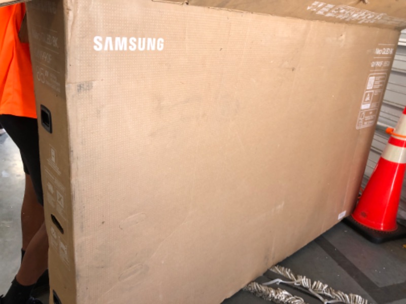 Photo 1 of ***PARTS ONLY*** Samsung 85-Inch Class Neo QLED QN990F 8K Mini LED Smart TV (2025 Model) NQ8 AI Gen3 Processor, 8K AI Upscaling Pro, Wireless One Connect, Glare Free, Samsung Vision AI, Alexa Built-in