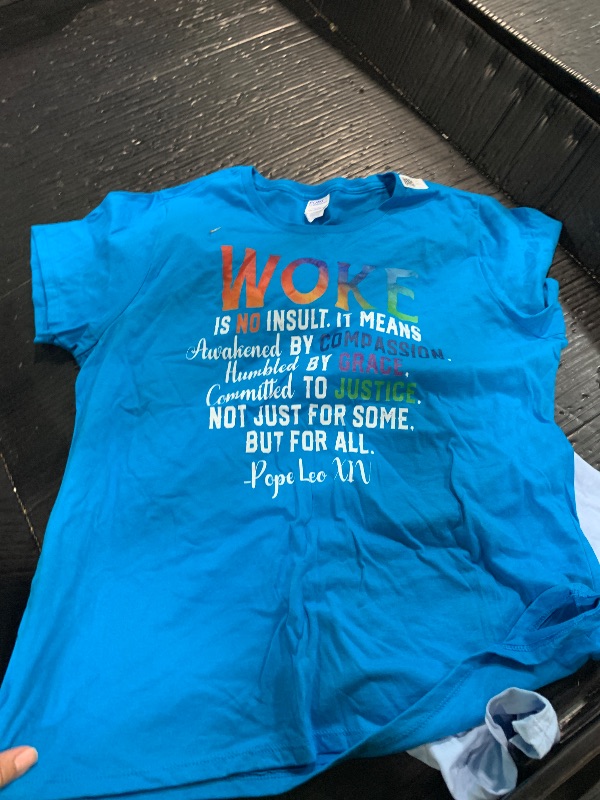 Photo 1 of  Women  T-Shirt XL