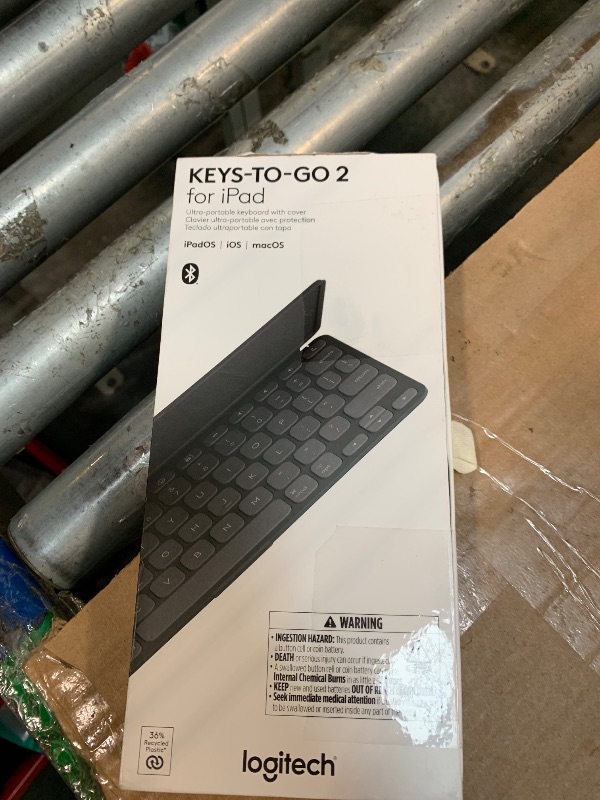 Photo 1 of ** Broken keys** ***07/31 SOLD FOR PARTS // FINAL SALE ***
Logitech Keys-to-GO 2 Bluetooth Tablet Keyboard - Graphite