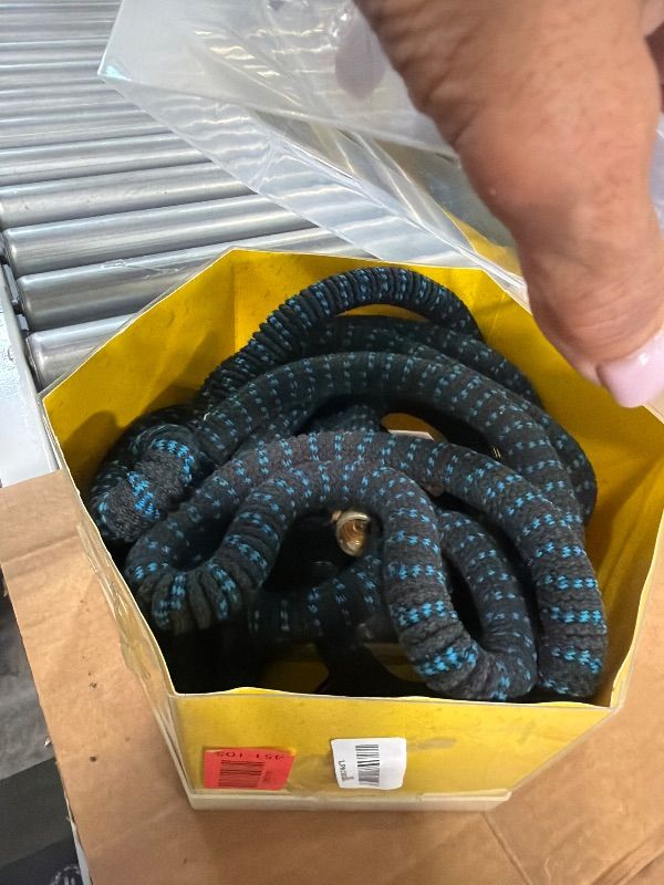 Photo 1 of [Leaking] Flexi Hose Expandable Garden Hose with 8 Function Nozzle, 50FT - Lightweight Retractable Garden Hose, Water Hose - No-Kink Flexibility, 3/4 Inch Solid Brass Fittings and Double Latex Core