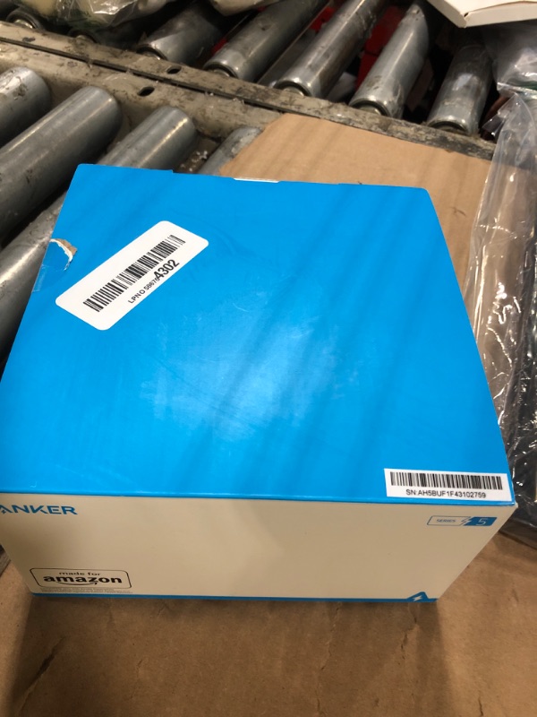 Photo 1 of ***BROKEN, SOLD FOR PARTS*** Made for Amazon, Wireless Charging Dock for Kindle Paperwhite Signature Editions (2022 & 2024 Releases) and Kindle Colorsoft Signature Edition
