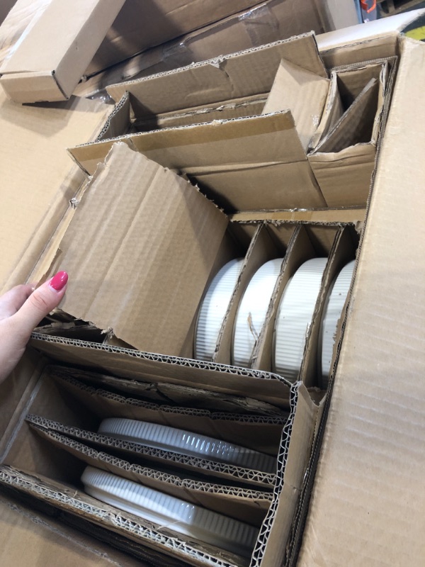 Photo 1 of ***FACTORY SEALED***
Famiware Star Stoneware Dinnerware Sets with Pasta Bowls, 16pc Dishes for 4