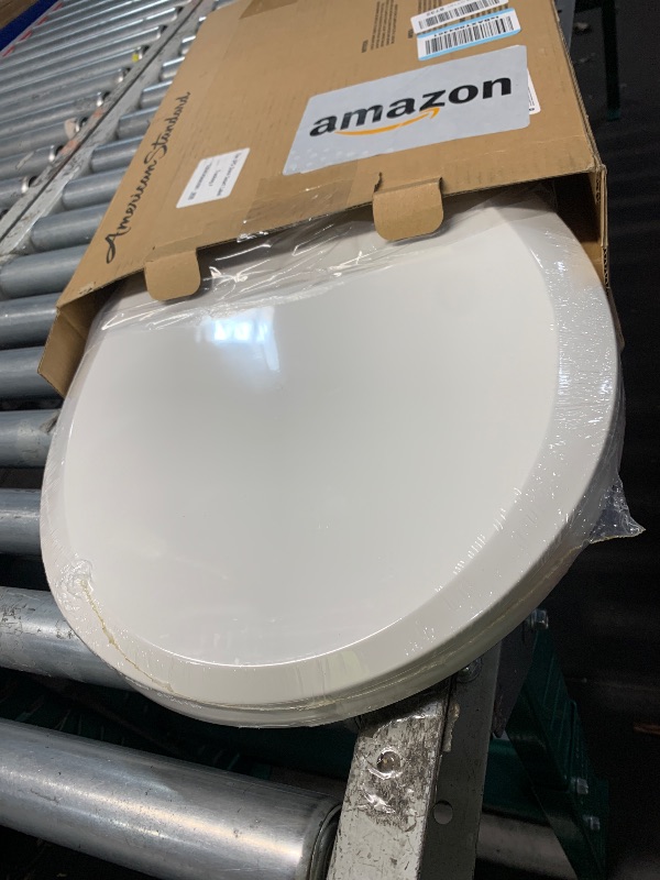 Photo 1 of ***STOCK PHOTO REFERENCE ONLY***
American Standard 5503A00B.020 Transitional round Toilet Seat Soft Close, White