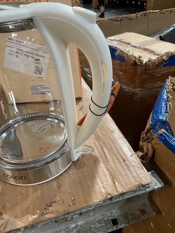 View 3 of ** handle is cracked **
Cosori Electric Kettle - White, 1.7L