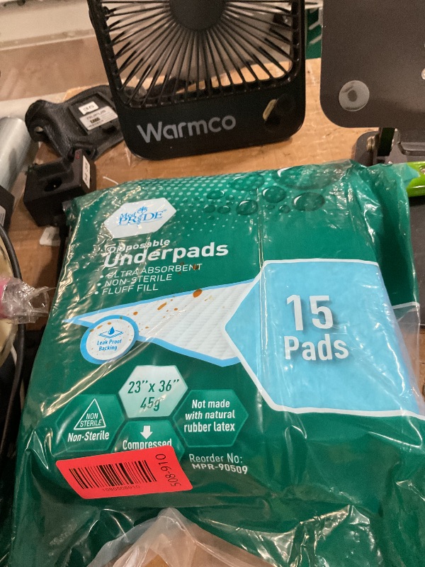 Photo 1 of ***STOCK IMAGE FOR REFERENCE***
Medpride Disposable Underpads 17'' x 24'' (100-Count) Incontinence Pads, Bed Covers, Puppy Training | Thick, Super Absorbent Protection for Kids, Adults, Elderly | Liquid, Urine, Accidents