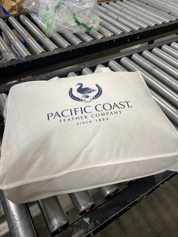 Photo 1 of Pacific Coast Lightweight Goose Feather Down Fiber Comforters Queen Size, Summer Duvet Insert, Ultra Soft, Breathable, Hotel Luxury Bedding Comforter with 8 Tabs, White, 90 x 90 inches