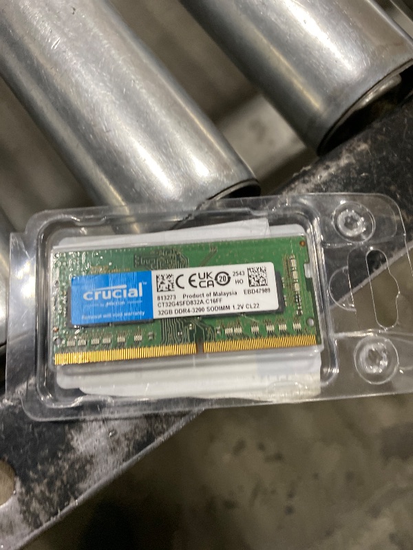 Photo 1 of Crucial 32GB Single DDR4 3200 MT/S CL22 SODIMM 260-Pin Memory - CT32G4SFD832A", since product details shows CT32G4SFD832A