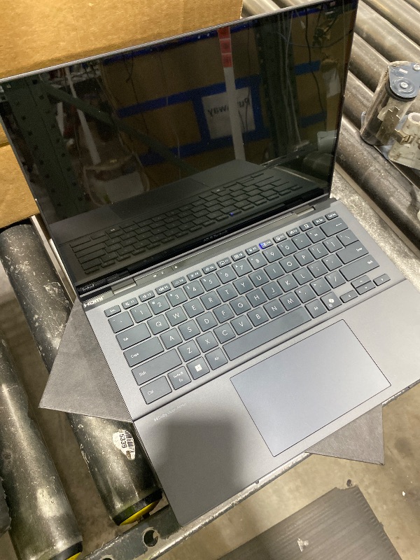 Photo 1 of ASUS Zenbook Duo Laptop, Dual 14” OLED 3K 120Hz Touch Display, Evo, Intel Core Ultra 9 285H, Intel Arc Graphics, 32GB RAM, 1TB SSD, Windows 11, UX8406CA-PS99T