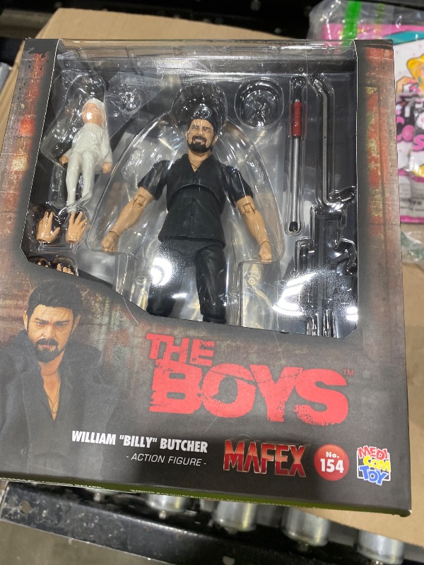 View 2 of MAFEX No.154 The Boys William Billy Butcher, Height Approx. 6.1 inches (155 mm), Painted Action Figure