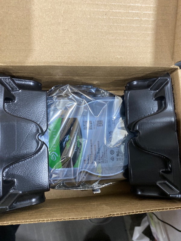 Photo 1 of Seagate BarraCuda Internal Hard Drive 1TB SATA 6Gb/s 256MB Cache 3.5-Inch (ST8000DM004),Mechanical Hard Disk