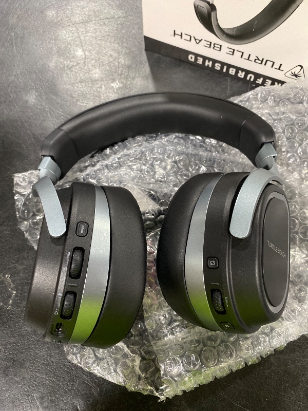 Photo 1 of Turtle Beach Stealth 700 Wireless Multiplatform Amplified Gaming Headset for Xbox Series X|S, Xbox One, PC, PS5, Mobile – A.I. Noise-Cancelling Mic, Bluetooth, Rechargeable Battery, Black (Renewed)