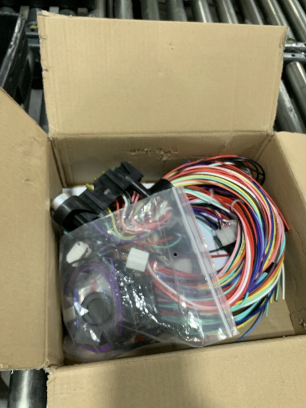 Photo 1 of Universal 21 Circuit Wiring Harness Kit, Universal Extra Long Wire 21 Circuit Wiring Harness Standard Color 17 Fuses for GM Chevy Chrysler Dodge Ford Hotrods Plymouth Mopar Mercury Ratrods