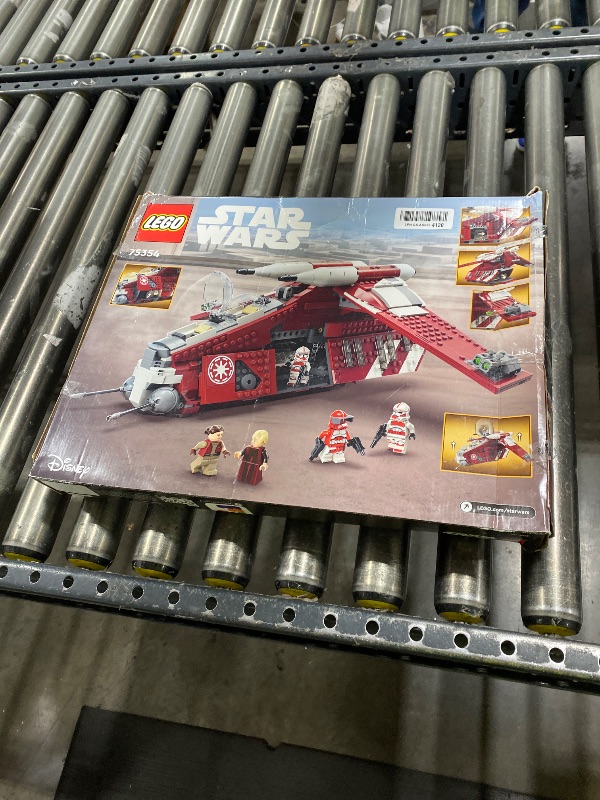 Photo 1 of LEGO Star Wars: The Clone Wars Coruscant Guard Gunship - Buildable Star Wars Toy for 9 Year Olds - Gift Idea for Fans - Includes 3 Clone Trooper Minifigures - 75354